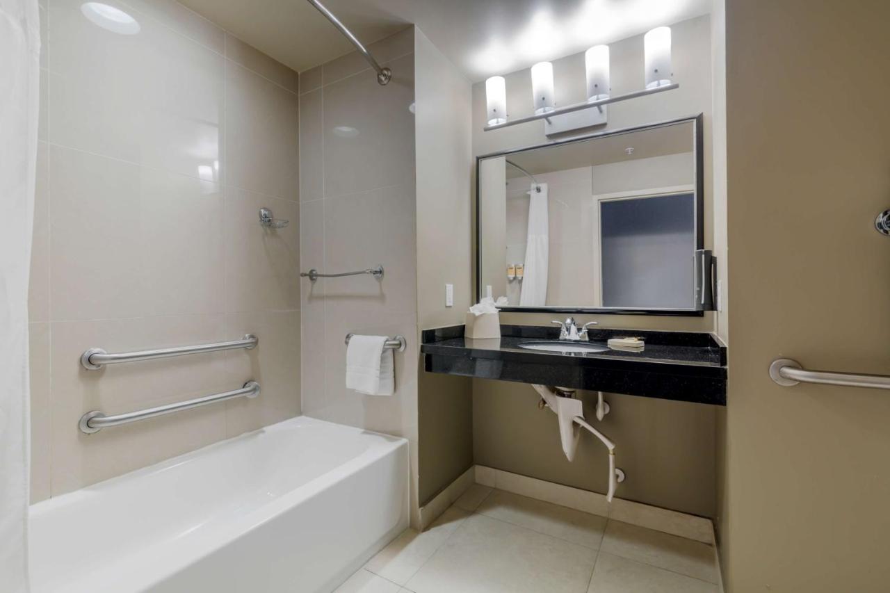 Western Miami Airport North Hotel&suites 3*