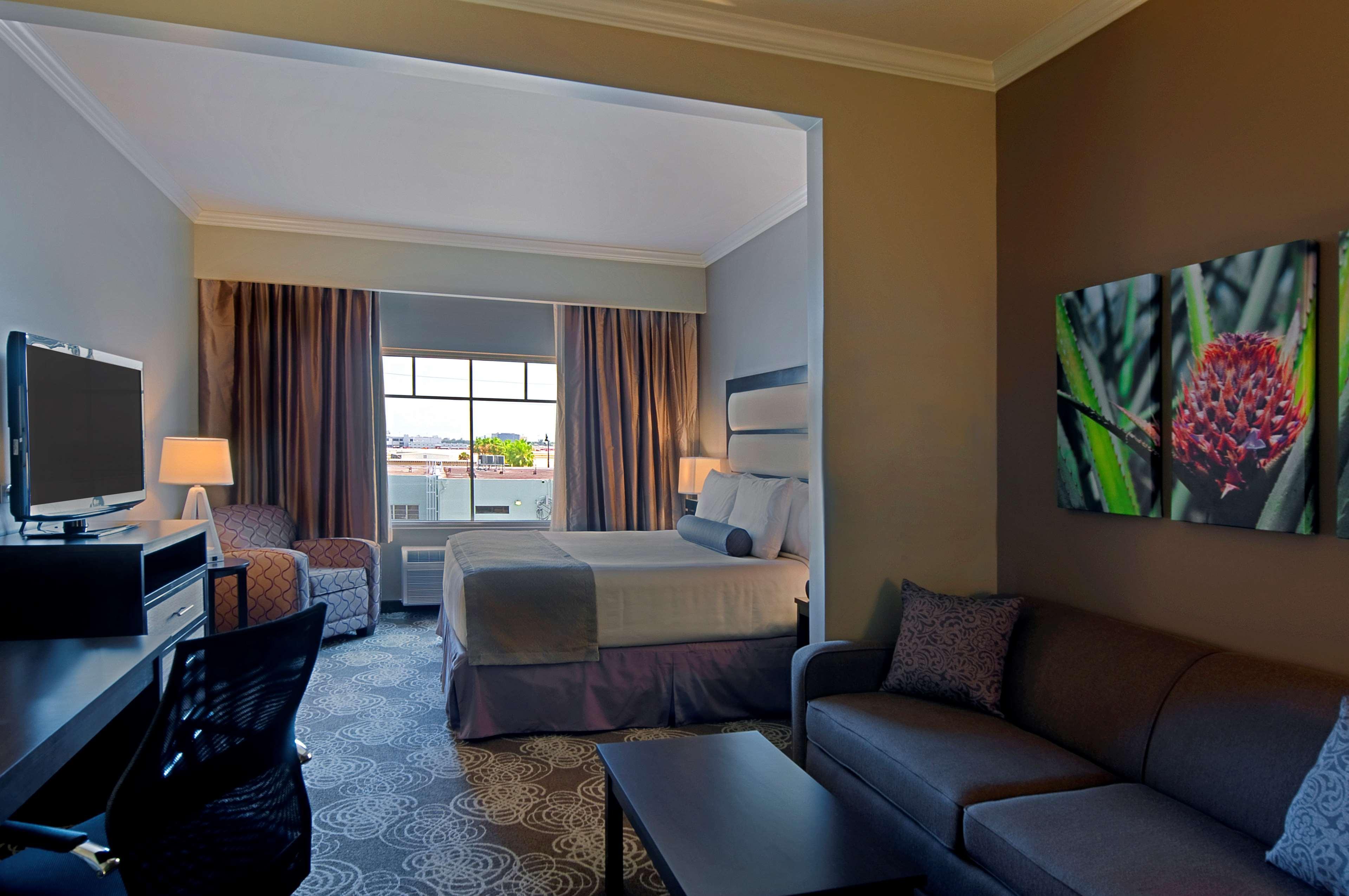 Western Miami Airport North Hotel&suites 3*